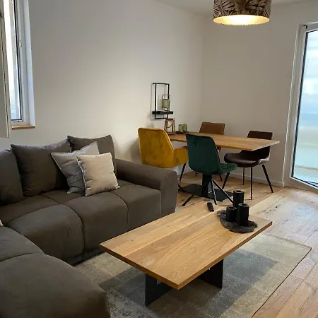 Zeitraum1 Apartment *